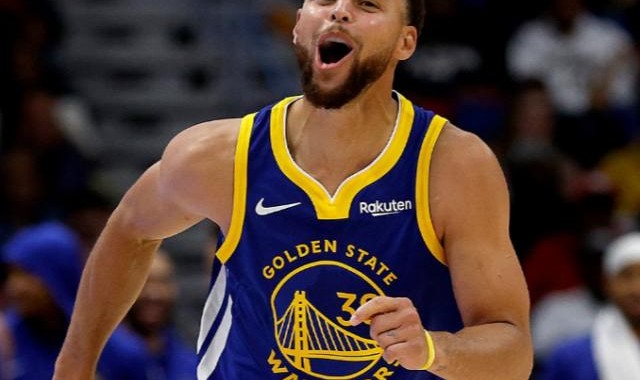 cf直播-四天三战两次40+ 神勇库里4场24记三分再刷纪录