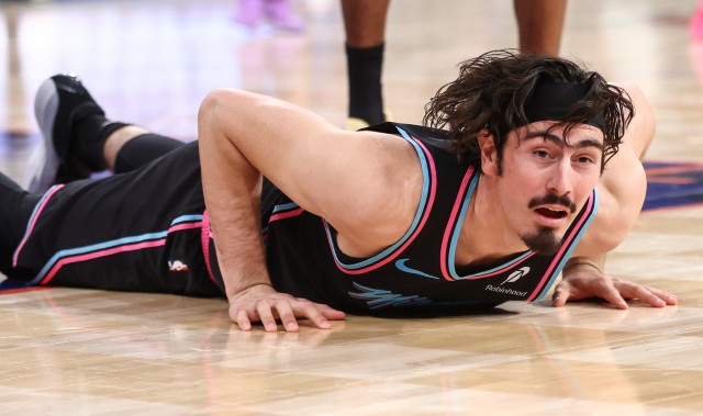 lol直播-哈克斯：努力帮助我们核心球员给他们更多活力 做好该做的争胜