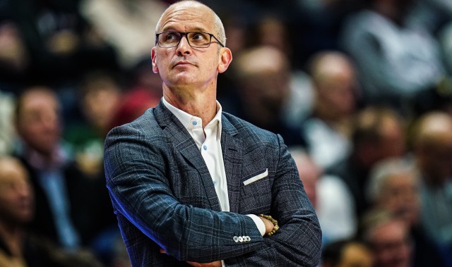 丹·赫尔利：在康大我们不怎么赢得“人气竞赛” 我们只赢总冠军