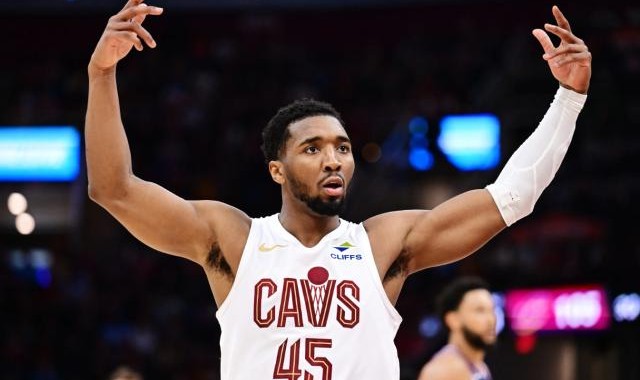 【人物】从得分手到舵手 米切尔的无声MVP征程