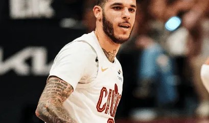 dnf直播-鲍尔全场3投0中，三分2中0没有得分贡献3篮板1助攻1抢断